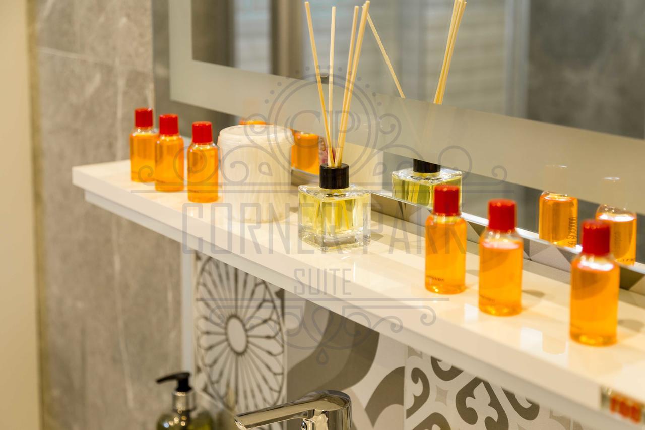 Corner Park Suite Hotel イスタンブール エクステリア 写真